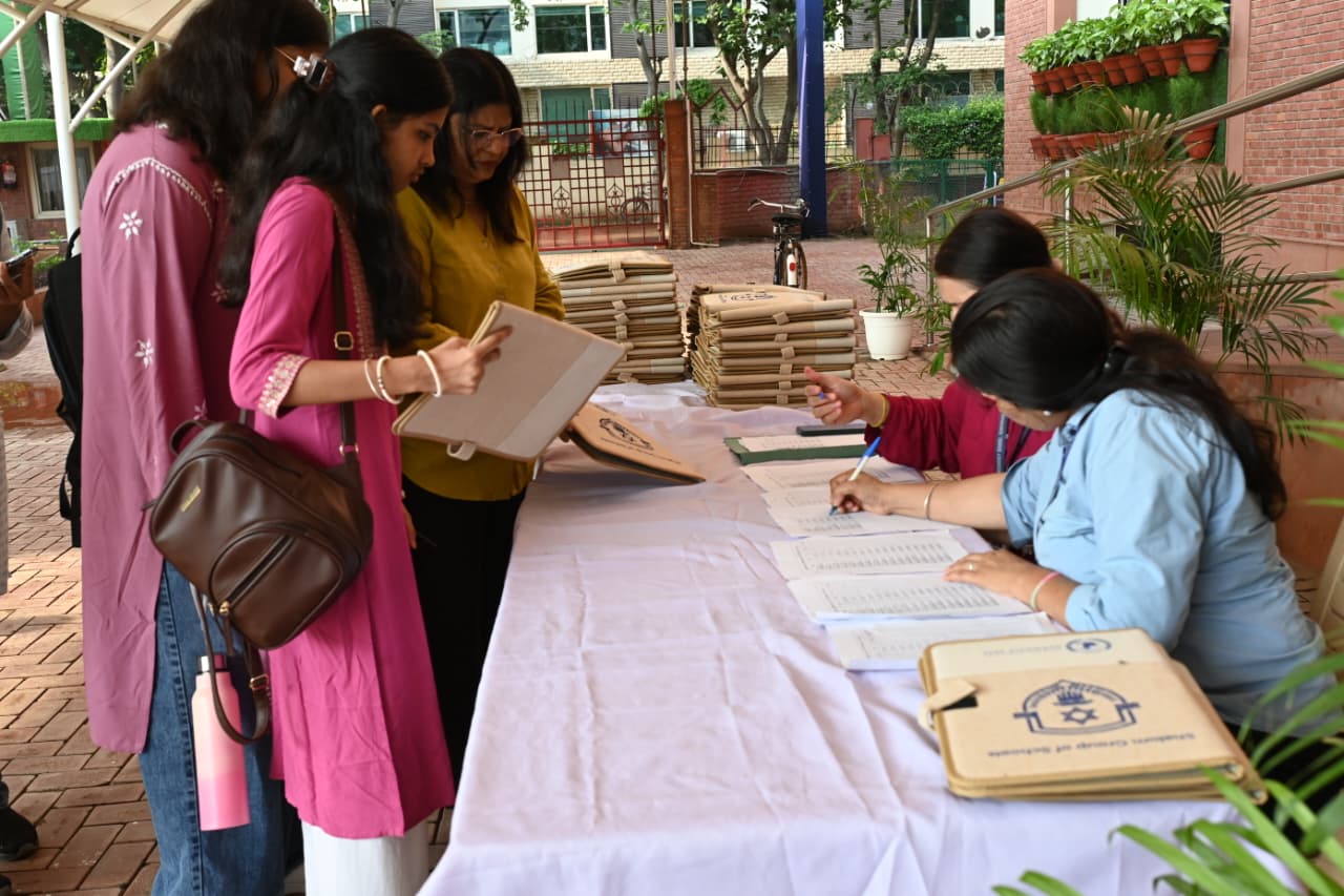 Registration Desk